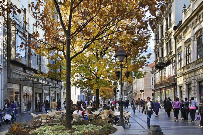Belgrade: 3-Hour Small Group Walking Tour - The guides make or break the experience