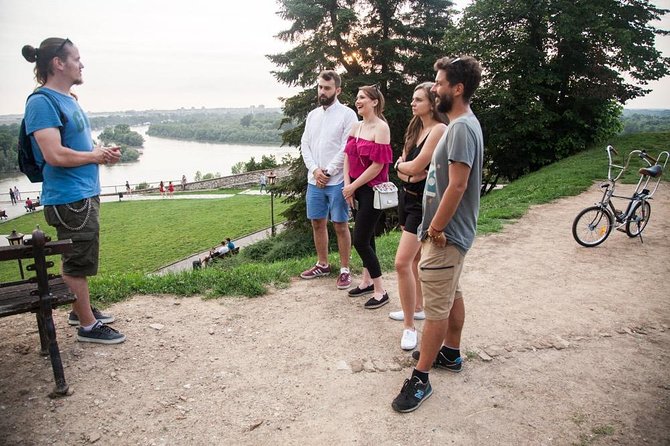 Belgrade Bike Tour: Be a local in the hood of Belgrade! - Starting at Republic Square on two wheels