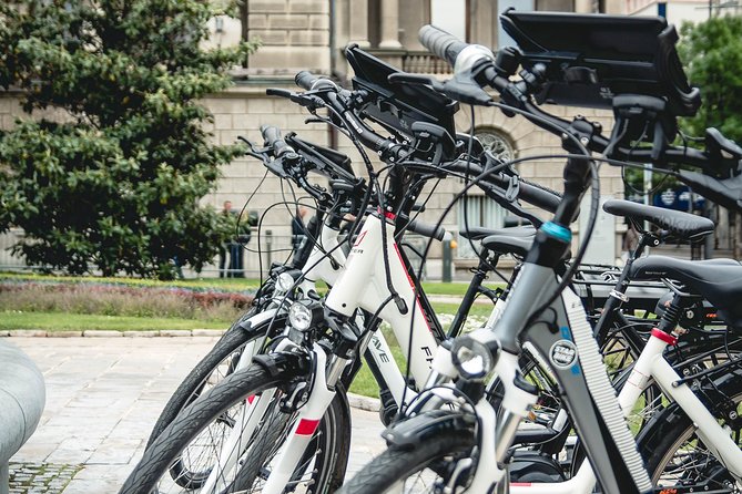 Belgrade E-Bike Tour: Power Glide! - Slavija Square and Saint Sava Church