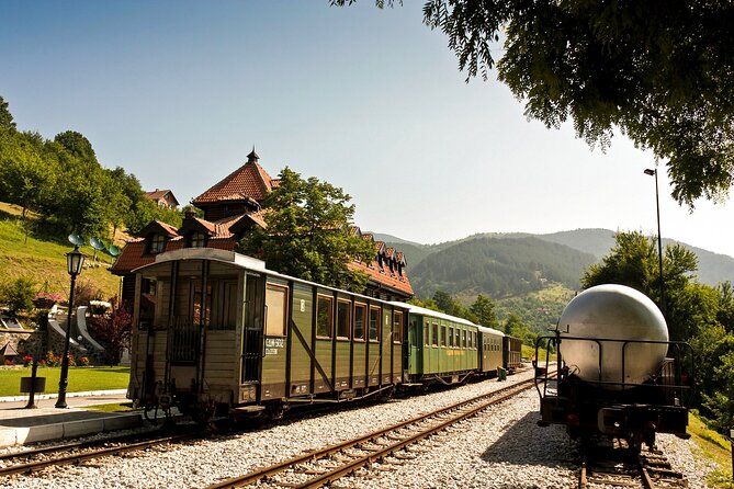 Belgrade: Mokra Gora, Šargan 8, Drina river house Full Day Tour - The Drina River House and Its Unlikely Setting