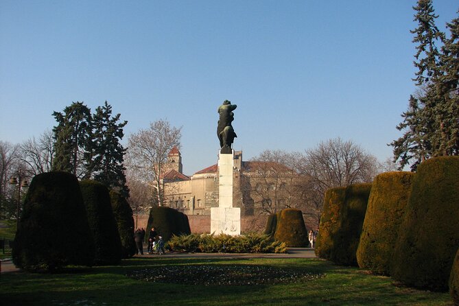 Belgrade Private Layover Tour With Return Airport Transfers - How much time should your layover allow?
