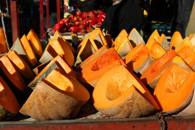 Food Tasting at Locals Favorite Farmers Market in Belgrade - Why Kalenić Market makes a good food stop