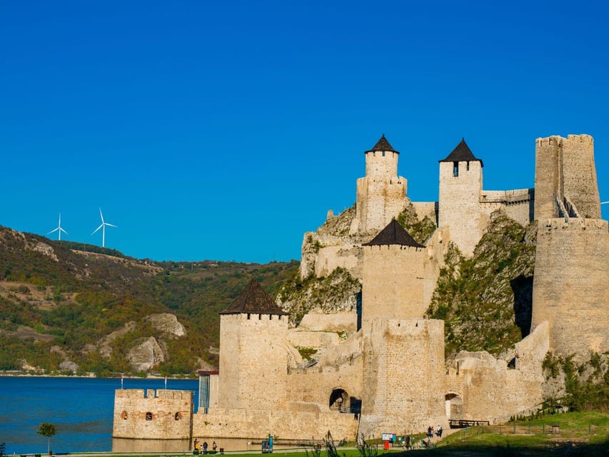 Iron Gate: Golubac fortress, Lepenski vir, boat cruise 1.5h - Cruising the Iron Gate for 1.5 hours