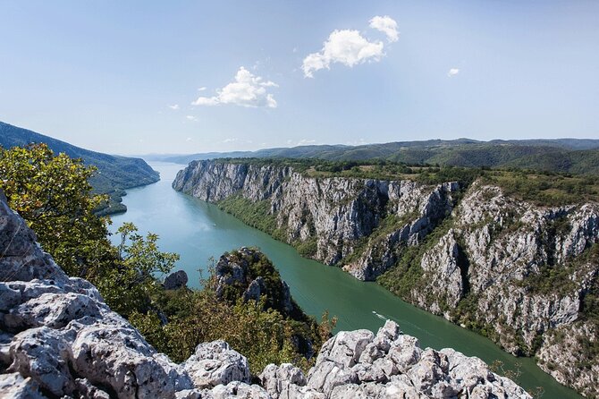 Iron Gate NP Tour with 1-hour speedboat ride + 2 viewpoints - Two viewpoints above the gorge