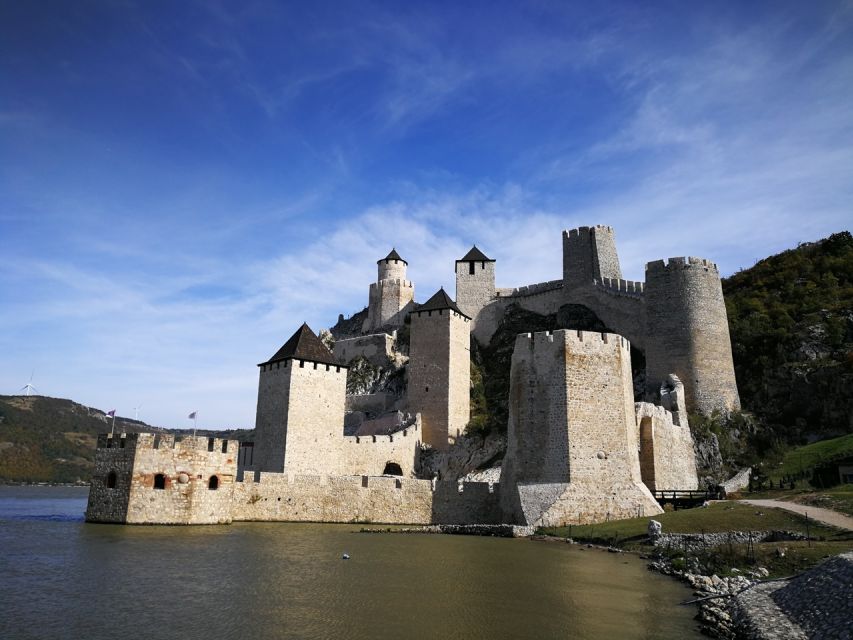 Iron Gate Tour: Golubac Fortress, Lepenski Vir+National Park - The final Danube drive back to Belgrade