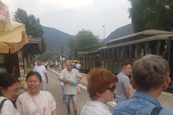 Mokra Gora toure with a Šargan 8 train ride - Lunch beside the Drina River House