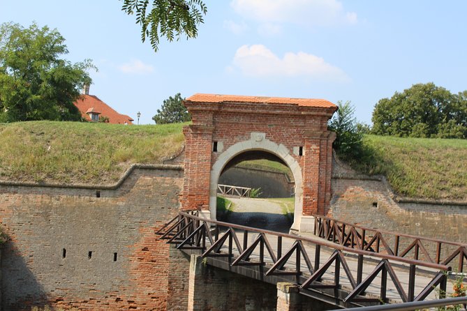 Novi Sad and Sremski Karlovci private tour with wine tasting - Kiš winery and the Serbian tasting