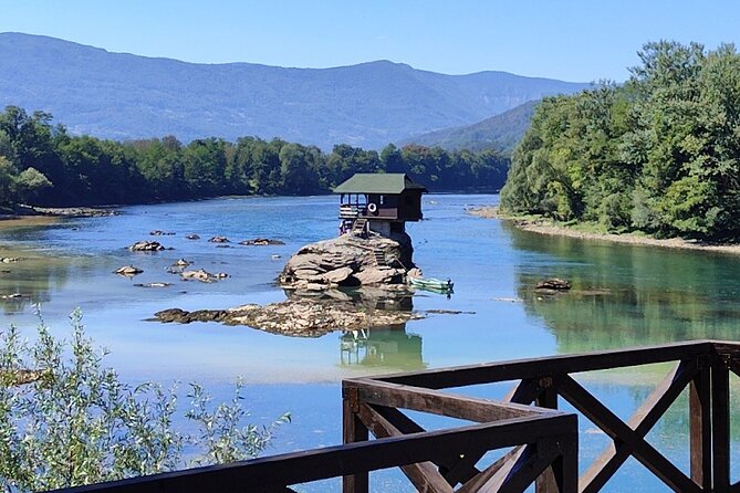 Private Transfer Belgrade to Sarajevo - Šabac and Zvornik: route points, not promised excursions