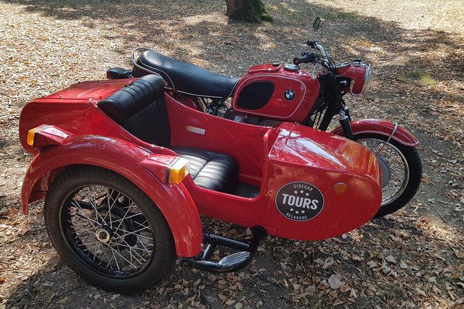 Sidecar Tours Belgrade - Starting at Terazije and getting settled